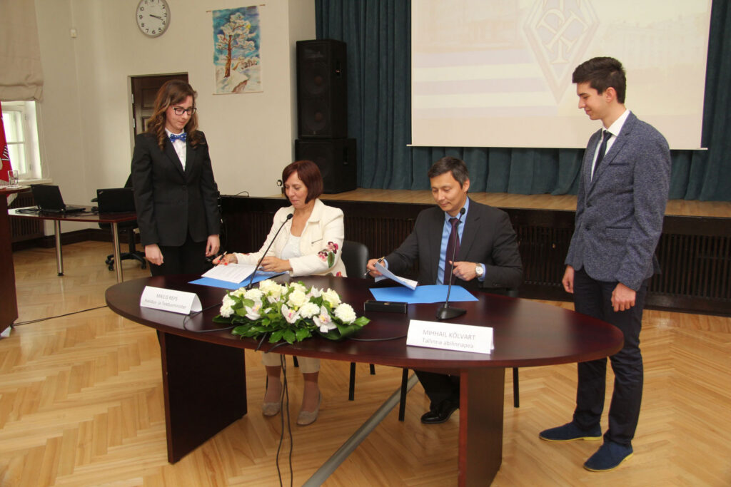 Allkirjastati pilootprojekt „Eesti keel selgeks!”