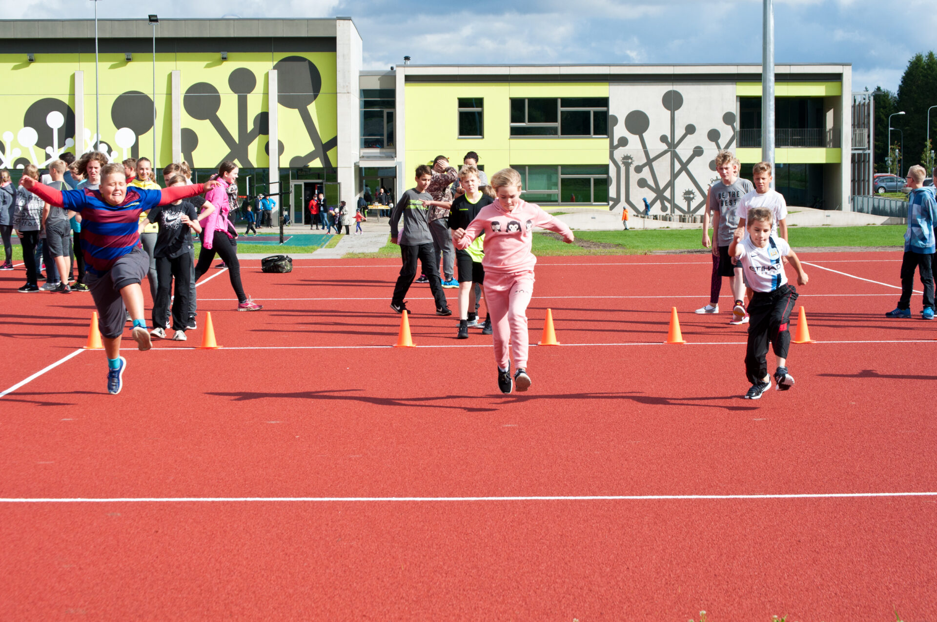 Viimsis avati Randvere kooli spordiväljak, millel on head võimalused heitealade harrastamiseks
