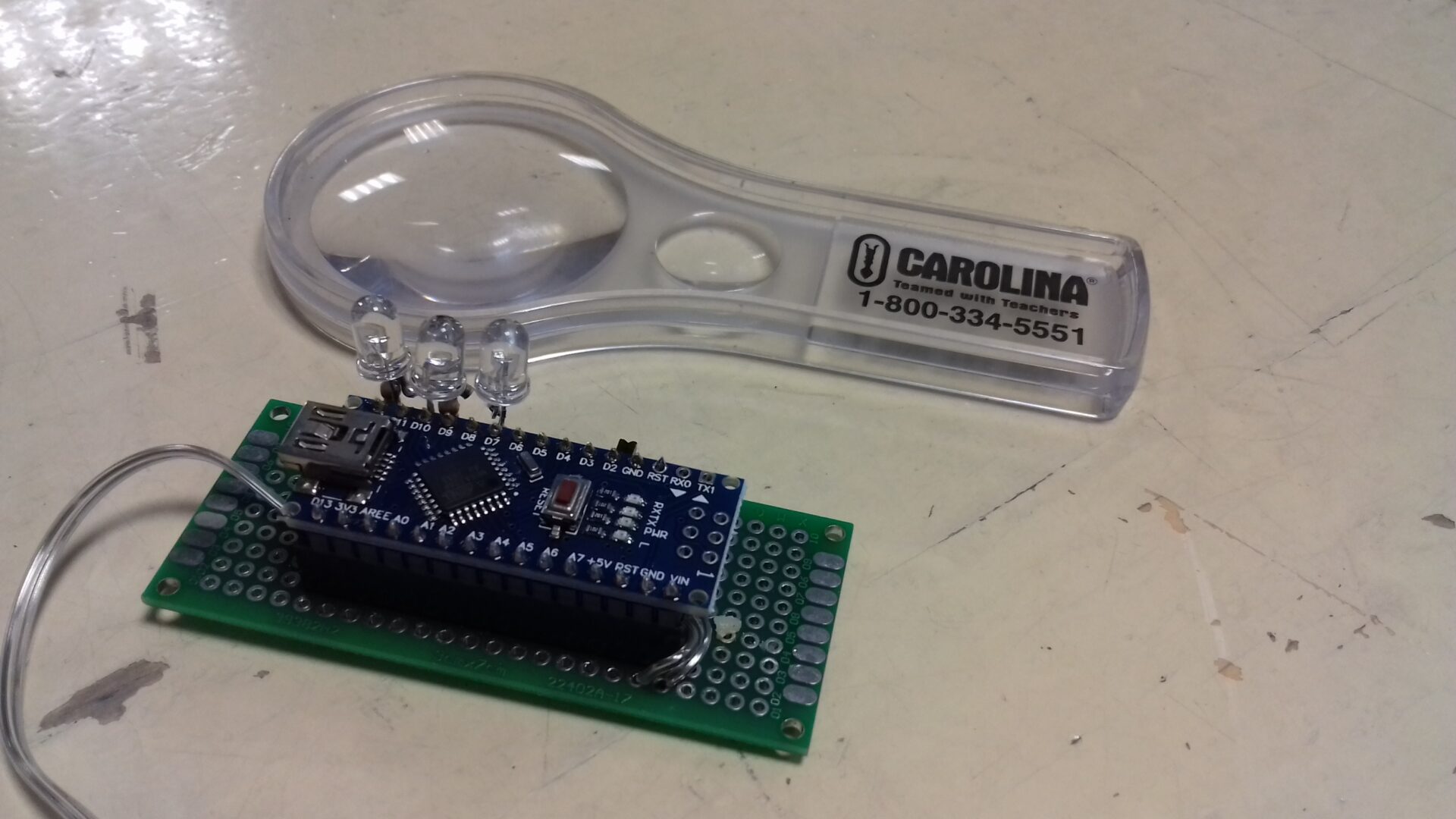 Code Weeki töötoas ehitati valgusfoor