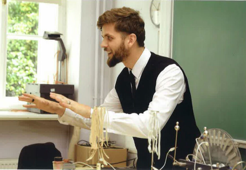 Kritiseeri õpilast nelja silma all, tunnusta kõigi ees