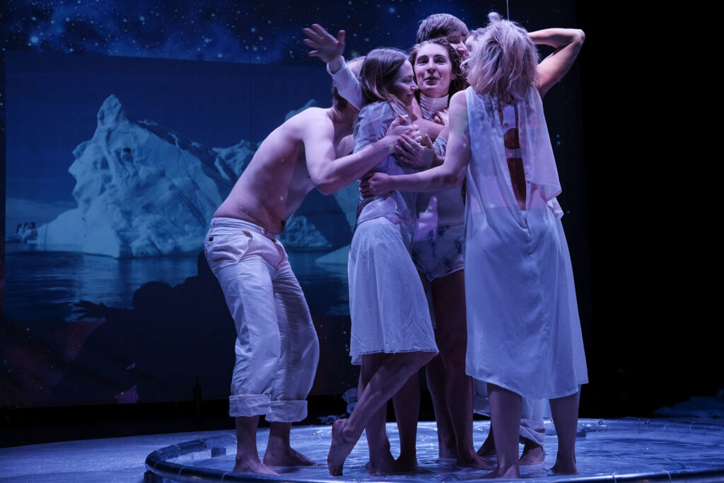 Von Krahli teatri lavastuse keskmes on müstiline jää