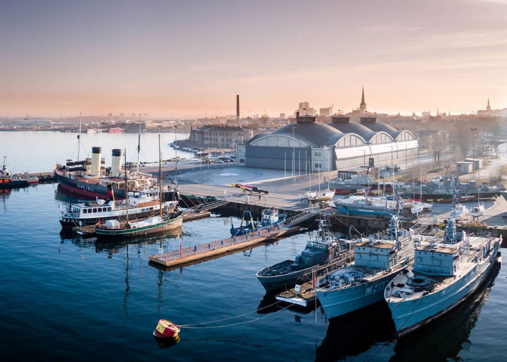 Teemanäitus toob publikuni sada erakordset lugu, mis on meie elu kujundanud