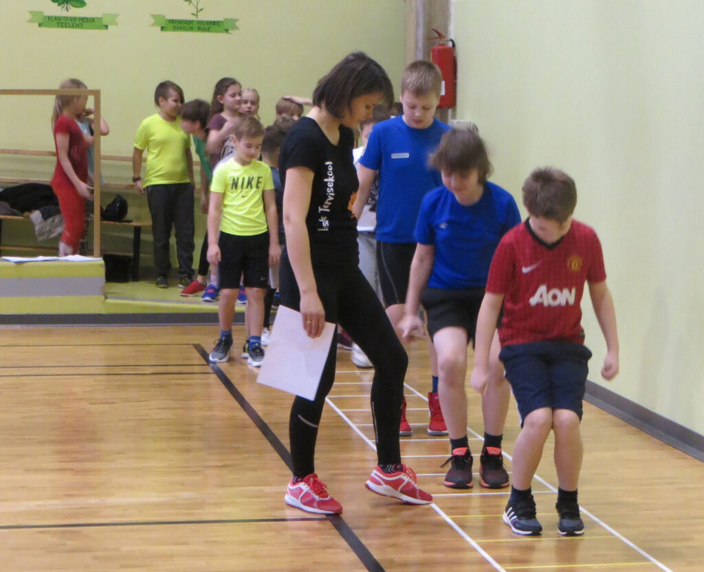 Sada liikumisharjutust koolidele kingituseks