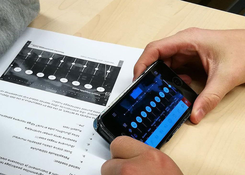 Häälemurdega poisid hakkasid heliloojaks