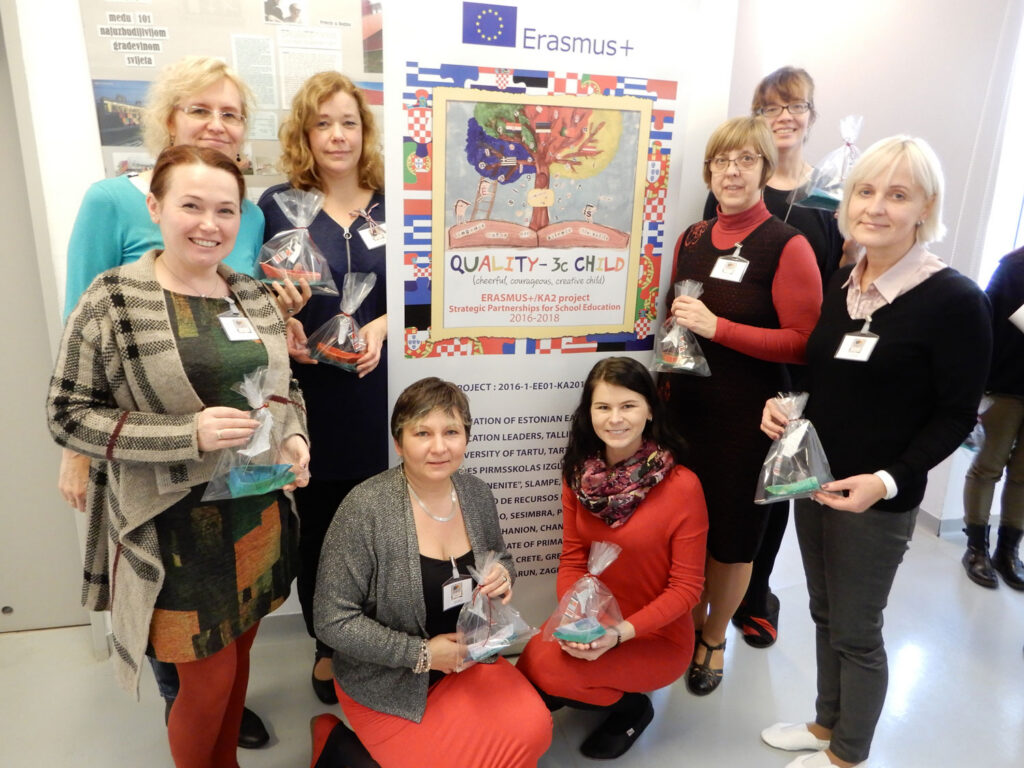 Horvaatias on lastega tegelemine au sees