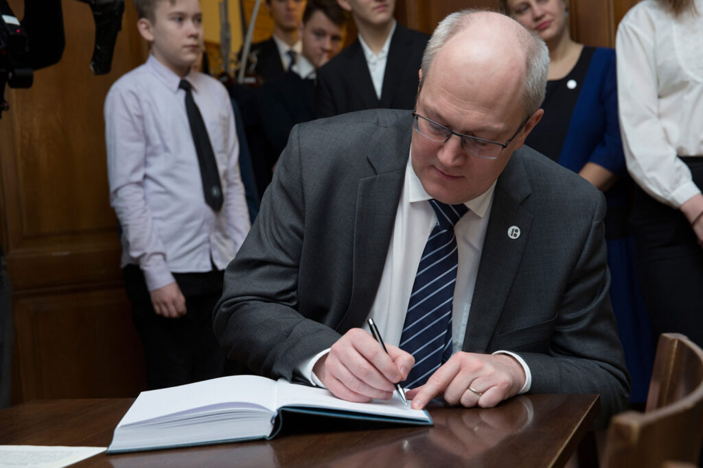 Eesti riigi esimesed sammud