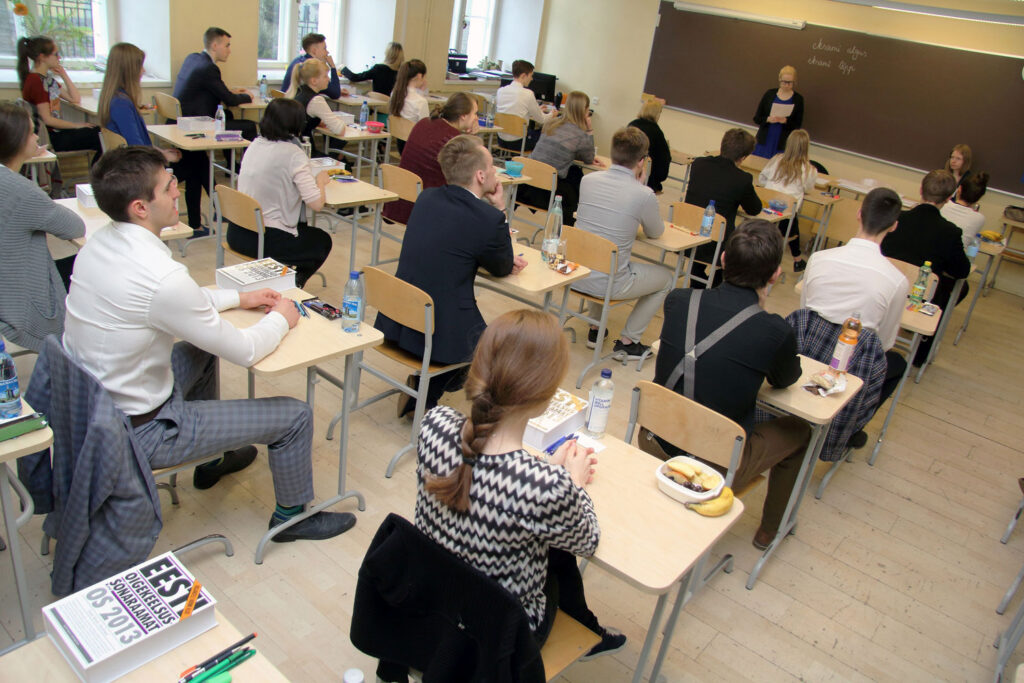 Eesti keele riigieksam – raske katsumus või meeldiv võimalus eneseteostuseks?