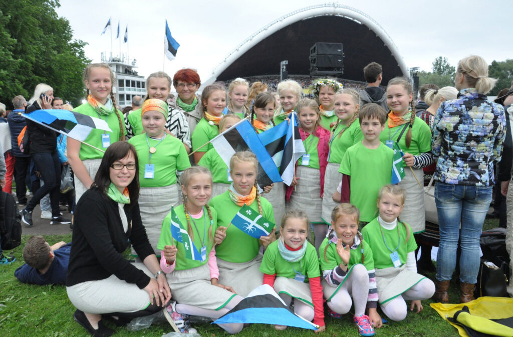 Torma koolis on Jakobsoni ideed tänini au sees