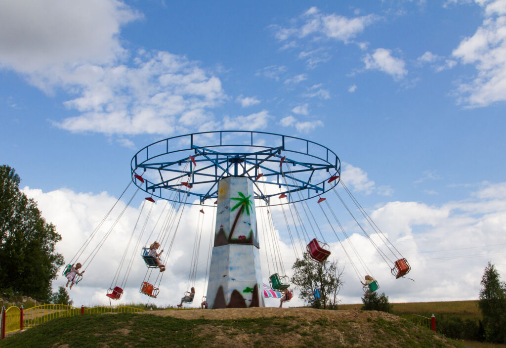 Kogu perega Põlvamaale Cantervilla lossihoovi lustima!