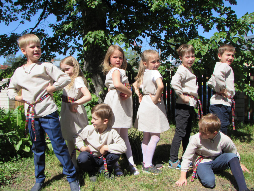 Tänasel lastekaitsepäeval laulab Vabaduse väljakul tuhat mudilast