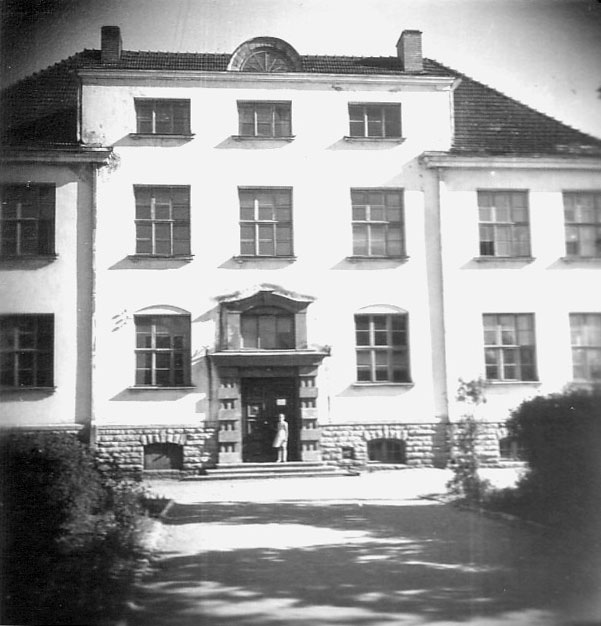 Miks tingimata uus kool?