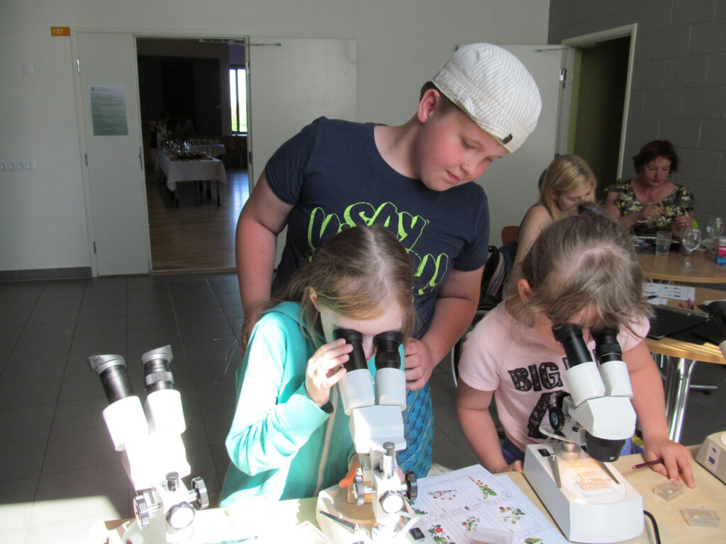 Läänemaa loodusfestivalil lasti teadmisi proovida