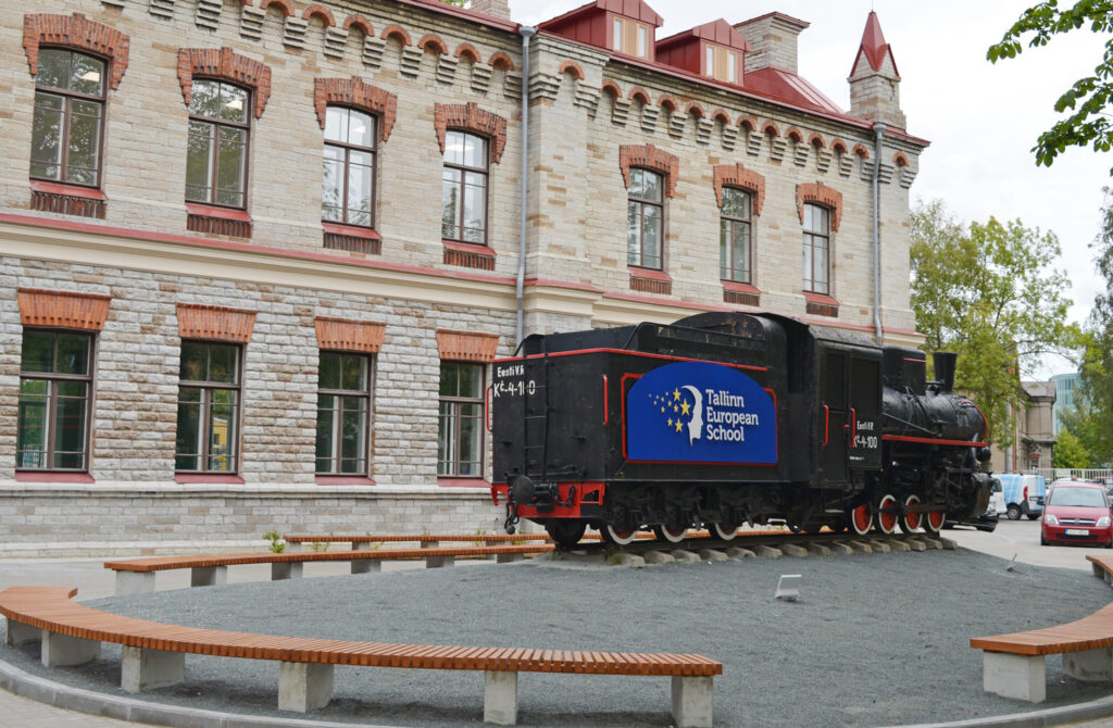 Teisipäeval avati Tallinna Euroopa Kooli uus hoone