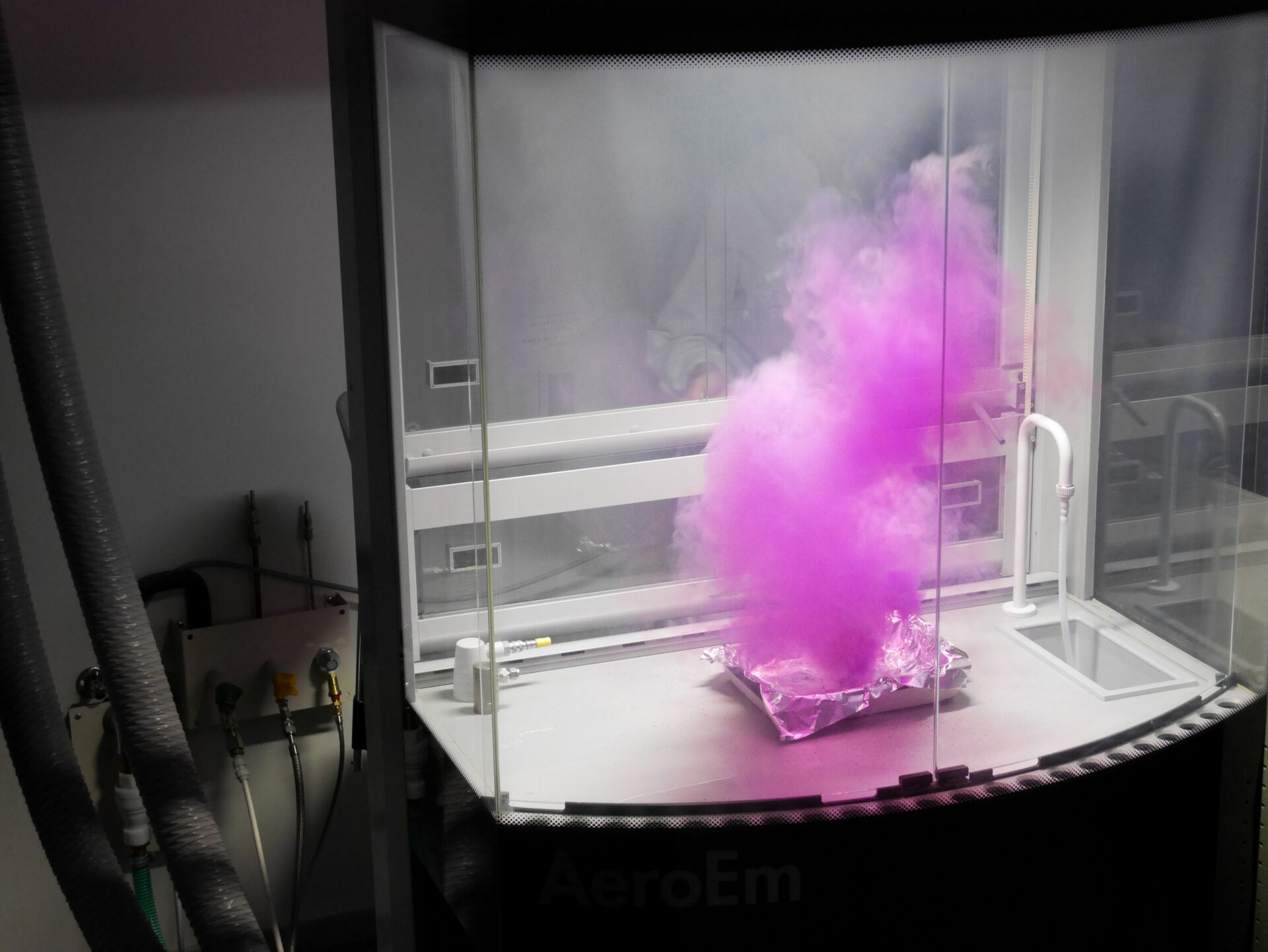 Uurimislabor ootab põhikooliklasse Chemicumi katsetama