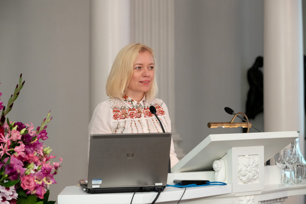 Tartu ülikooli vilistlane edendab haridusteadust Vahtralehemaal