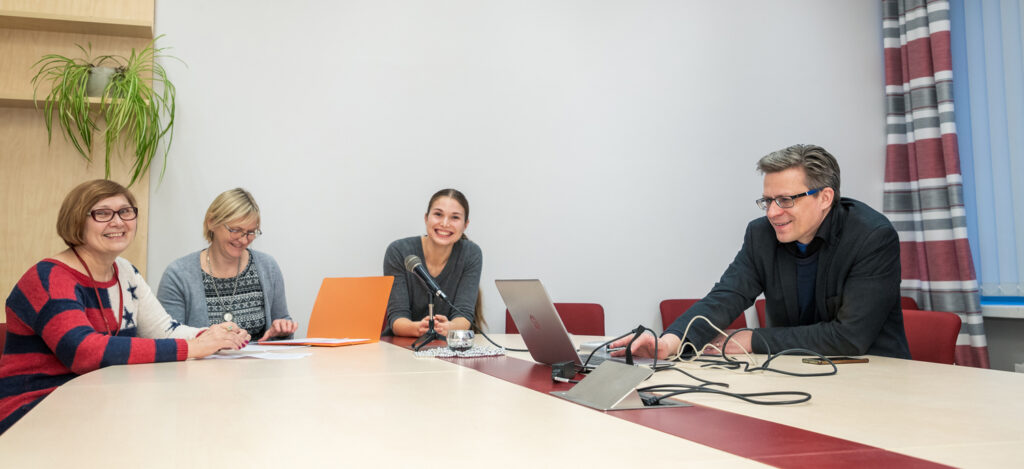 Nii võõr- kui ka emakeeletunnis peab lastel olema põnev