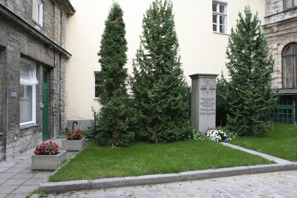 Keel avalikus ruumis kui võõrkeeletunni materjal