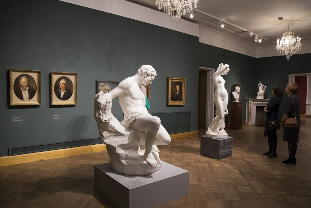 Professionaalne  eesti kunst algab siit