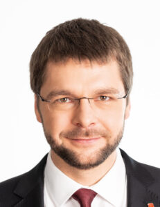 2-3 Jevgeni Ossinovski (1)