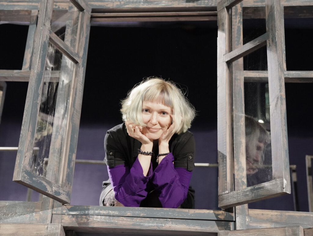 Neli noort öösel veskis. Mis saab edasi?