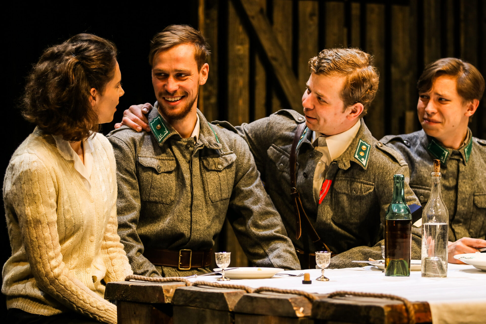 Ugala teatrisuvi toob põneva metsavennaloo ja perekonnamüsteeriumi