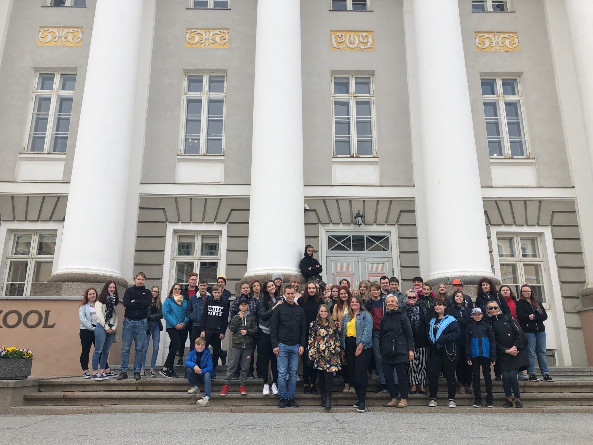 Emakeeleõpetajad on  Vantaa eesti laste päikeselaigus