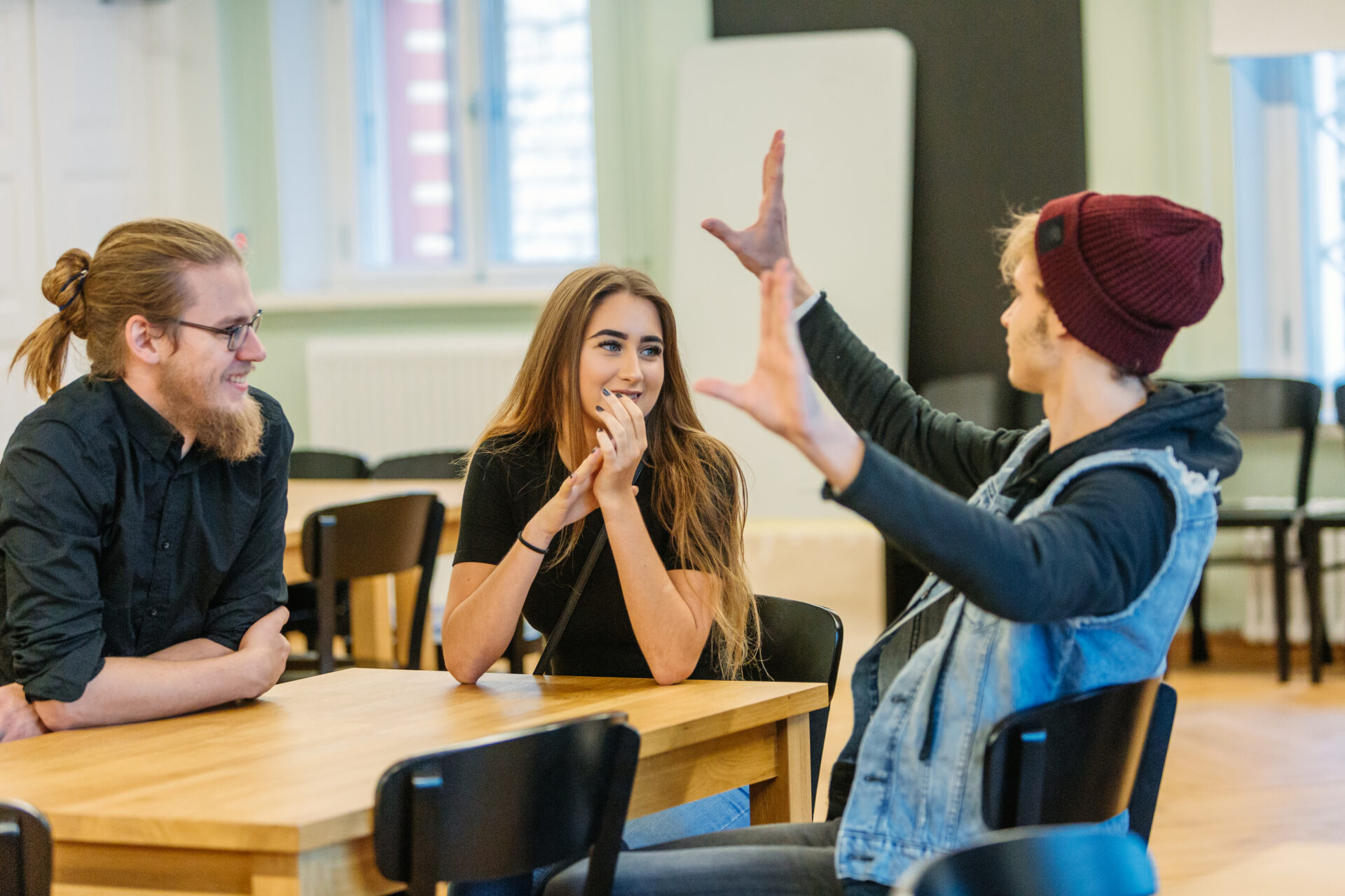 Paneme õpilased teadusteemadel väitlema!