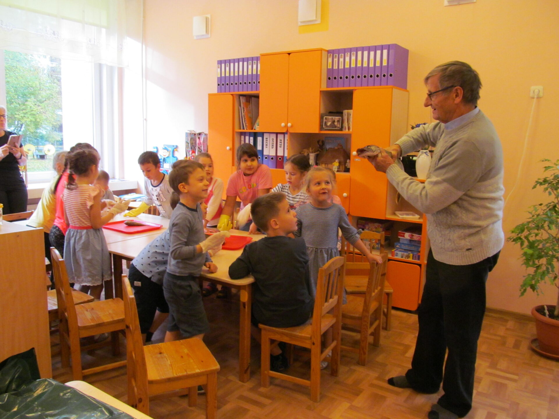 Vene lasteaiad said eestikeelse kala-aabitsa