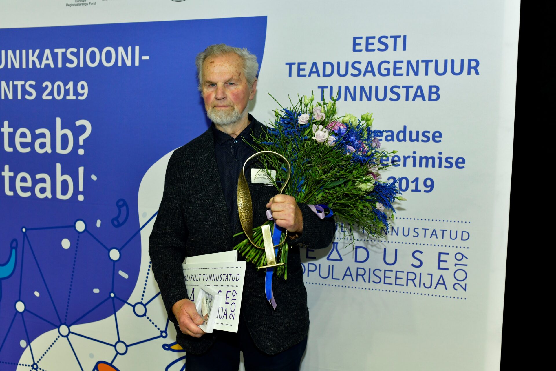 Eesti teaduse populariseerimise elutööpreemia pälvis Ain Kallis