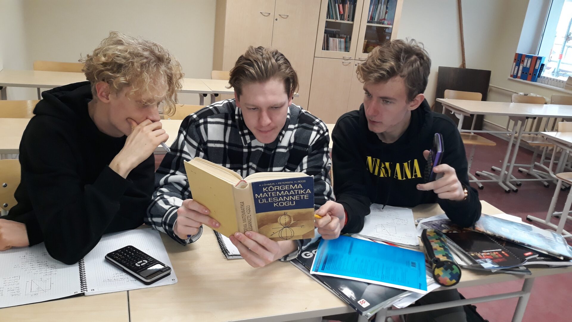 Eksamid peavad jääma!