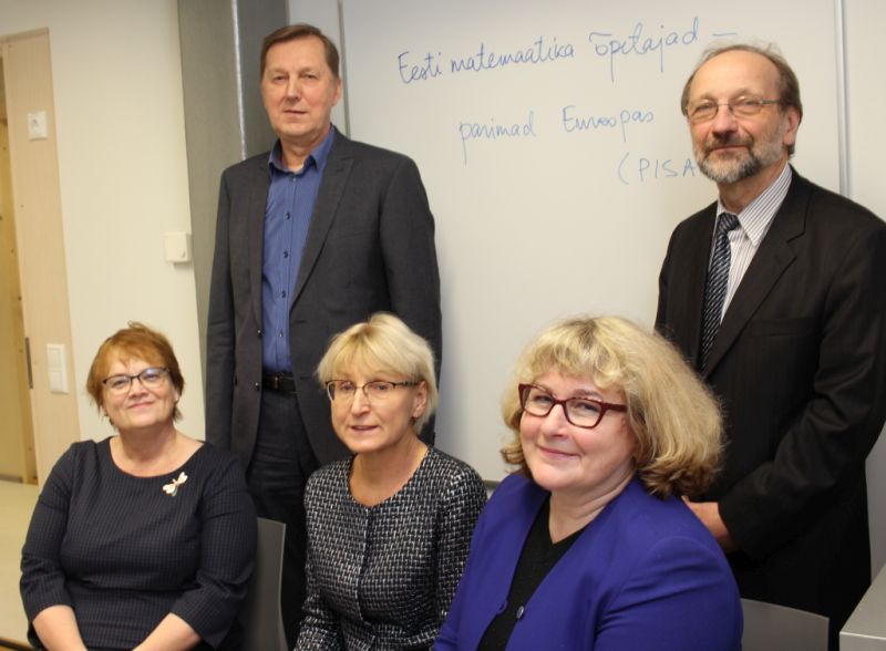 Mis hoiab matemaatikaõpetajat koolis?