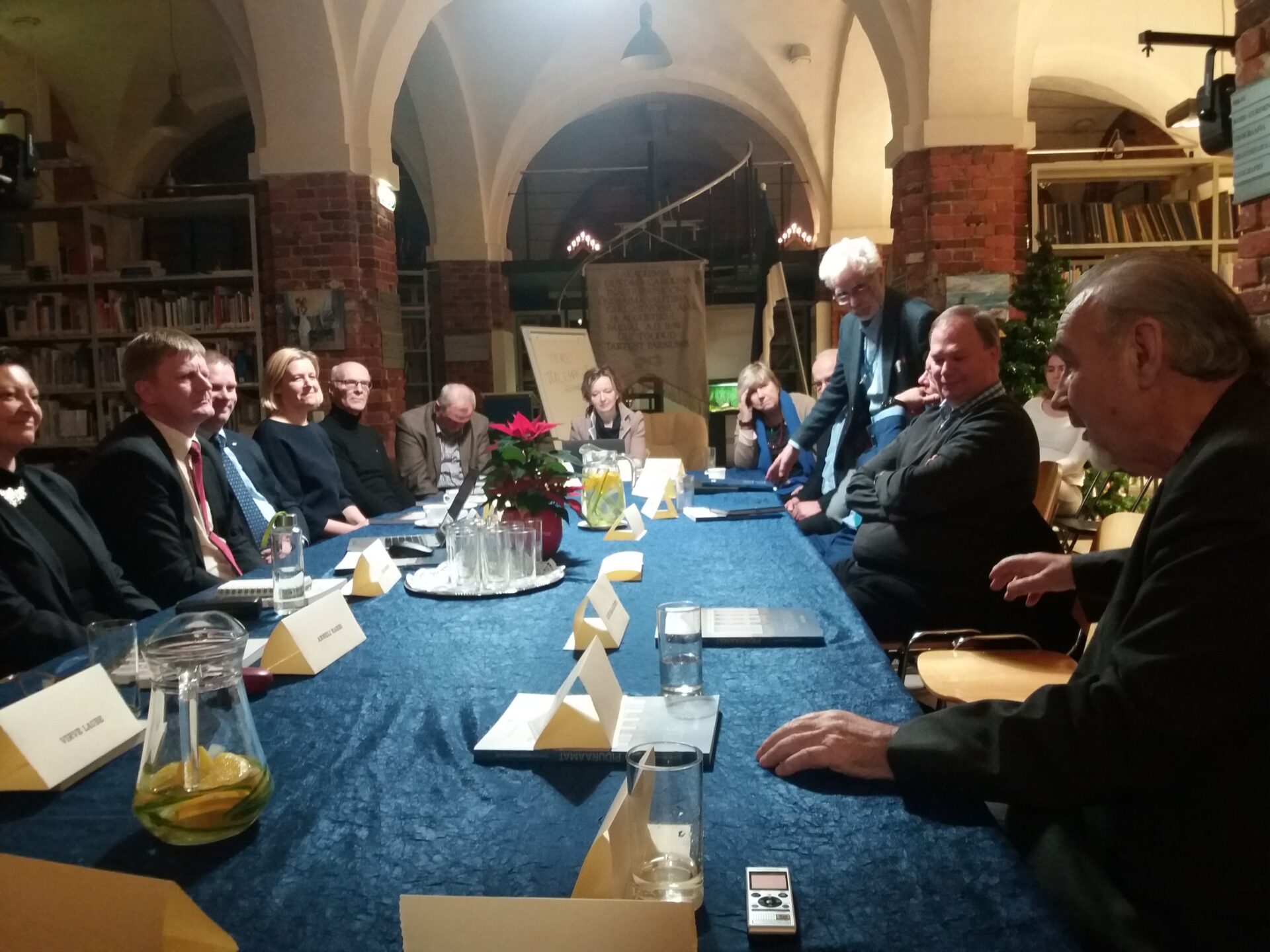 Eesti keel õitseb ja areneb, aga vajab tähelepanu