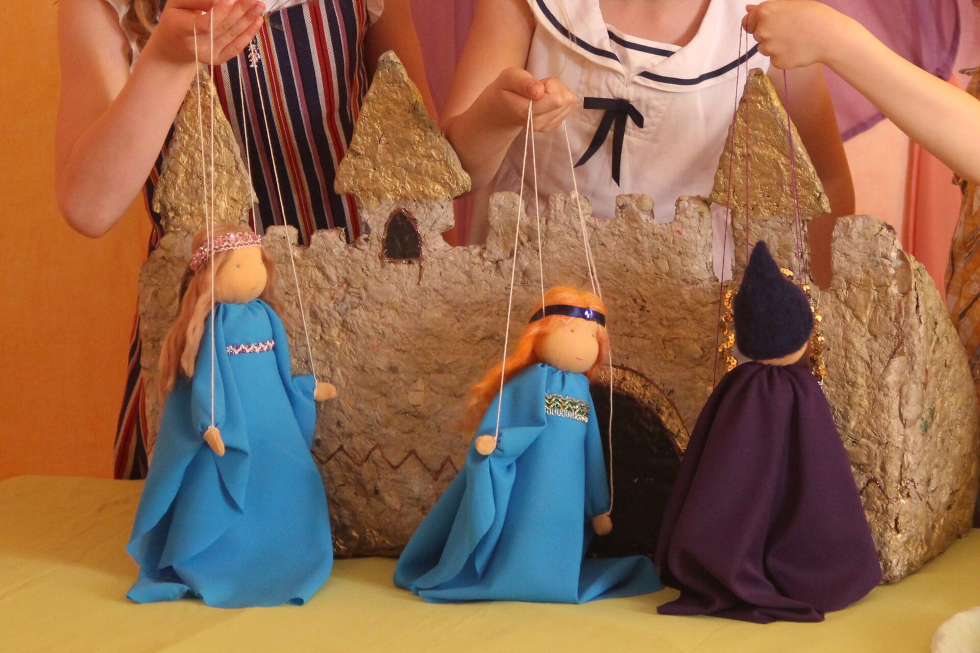 Laps paneb lelu sündi oma hinge