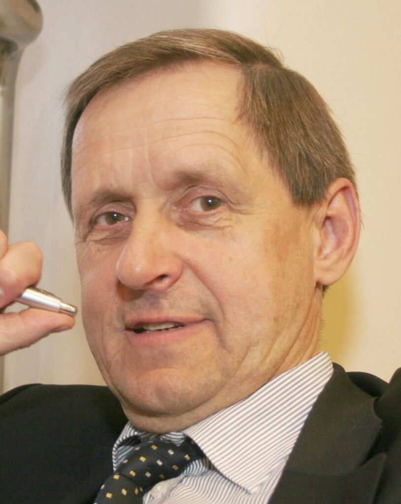 Vihjeid koolielust 3: Maailmaparandajad, parim osa inimkonnast