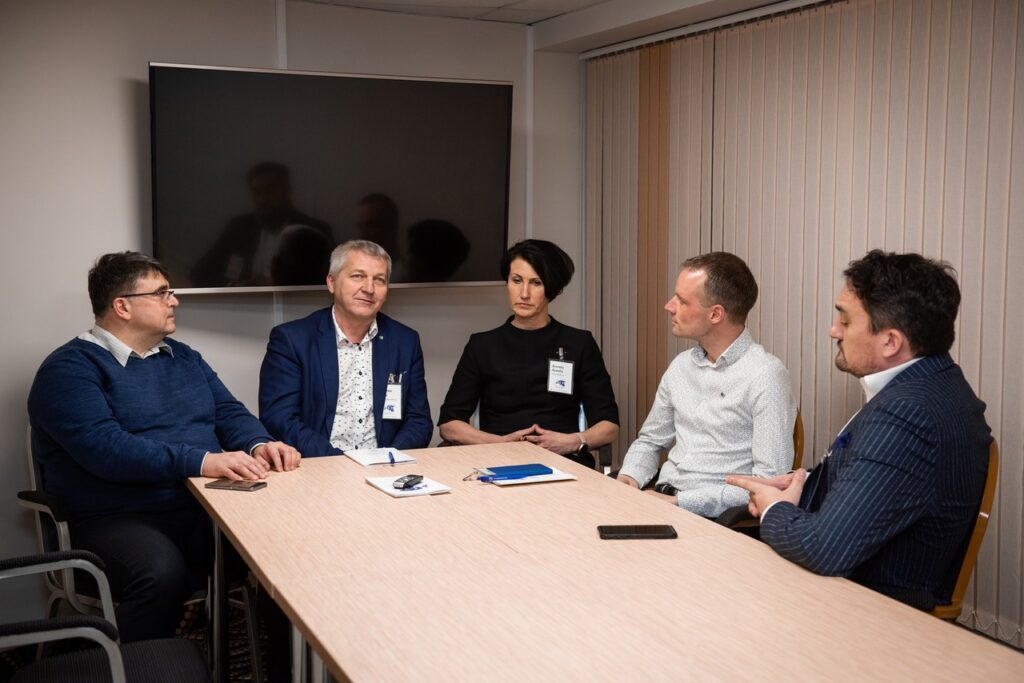 Kes on Liivimaa parim koolipidaja?