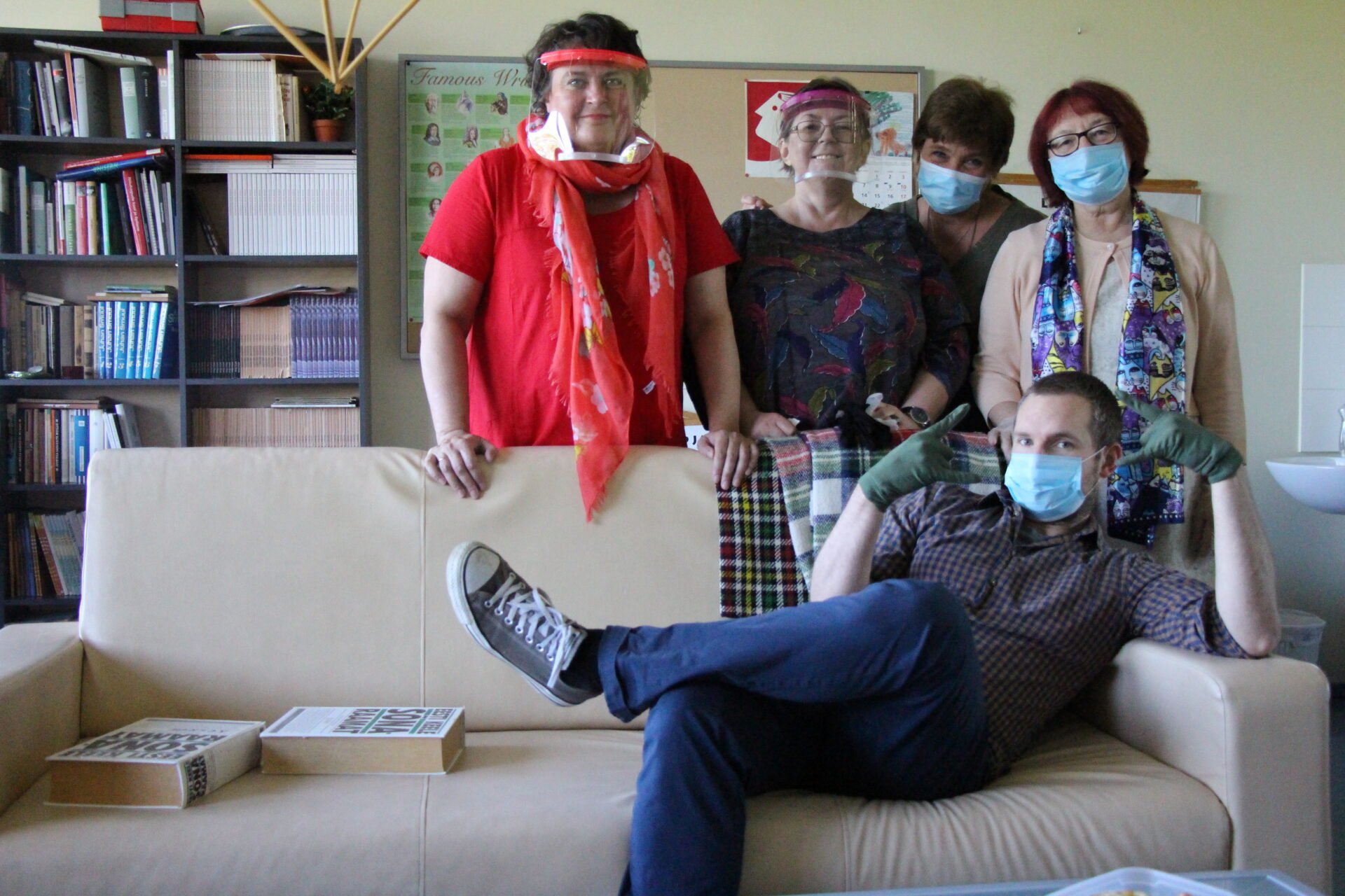 Ajastule omased aksessuaarid olid ka riigieksamil