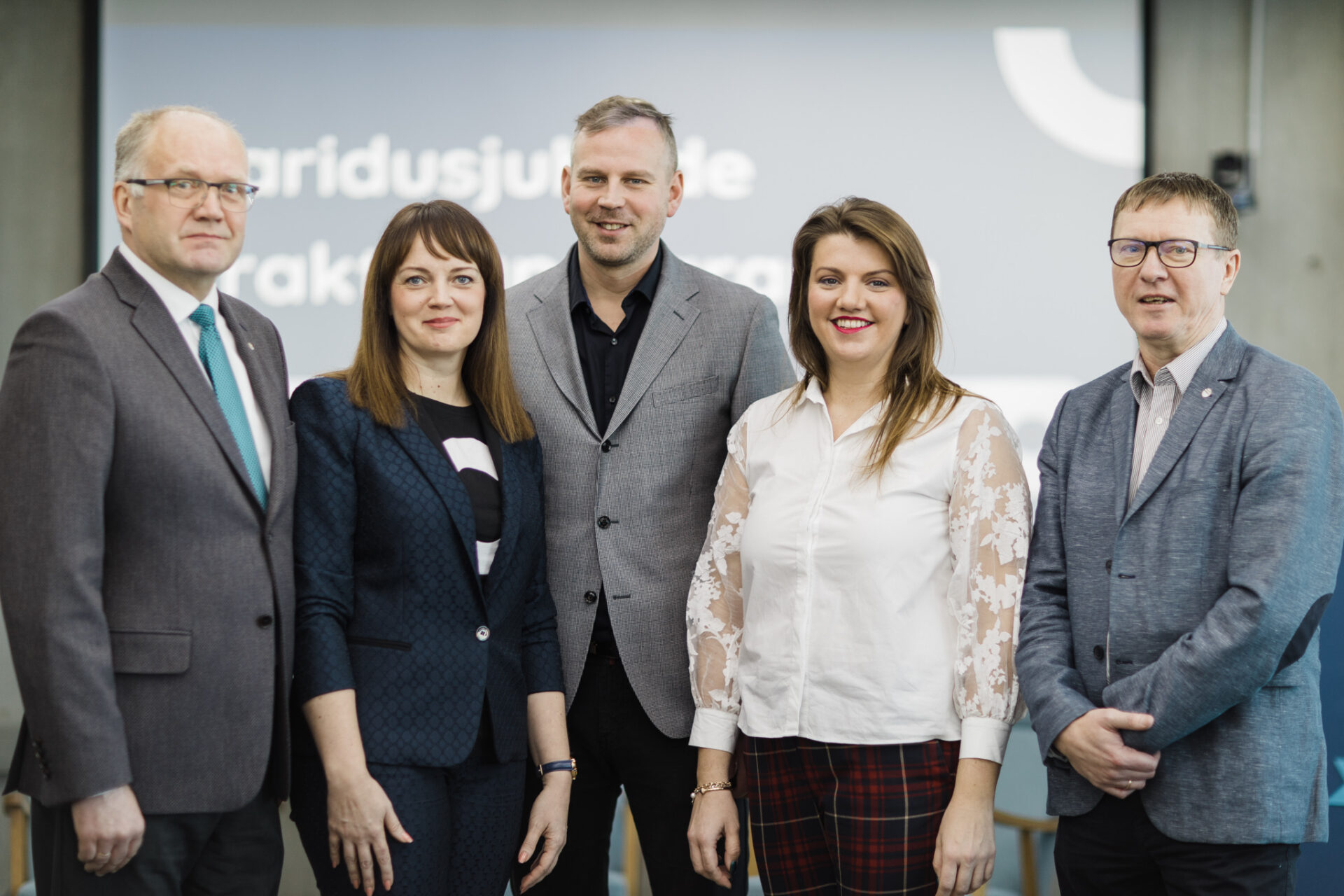 Tallinna koolijuhid töötasid  kolm kuud ettevõtetes