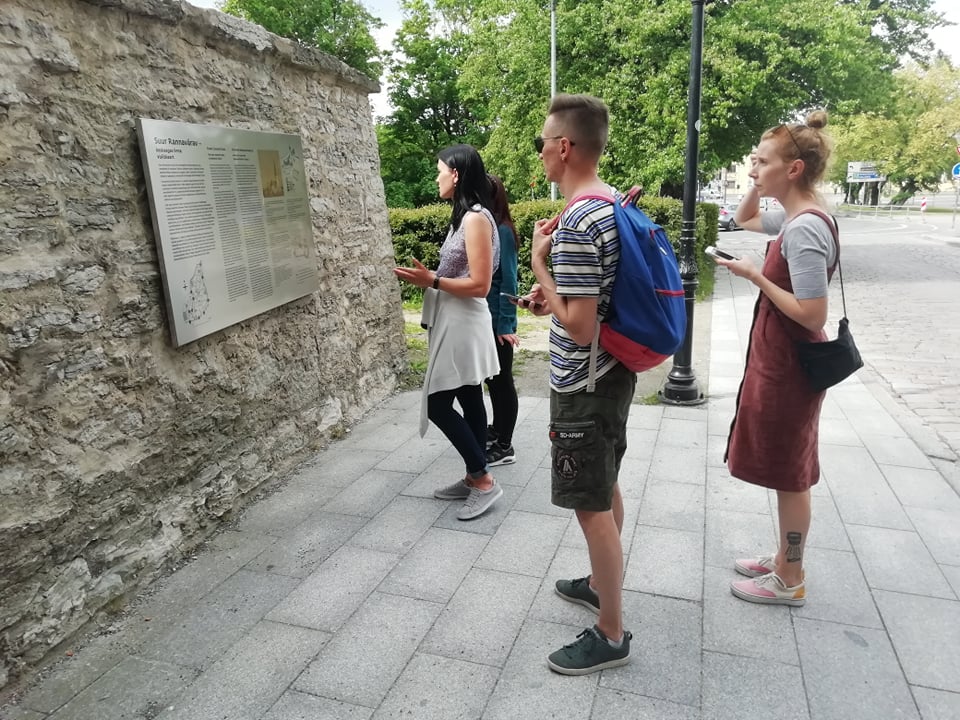 Keelepraktika värskes õhus,  keset päris elu ja eestlasi