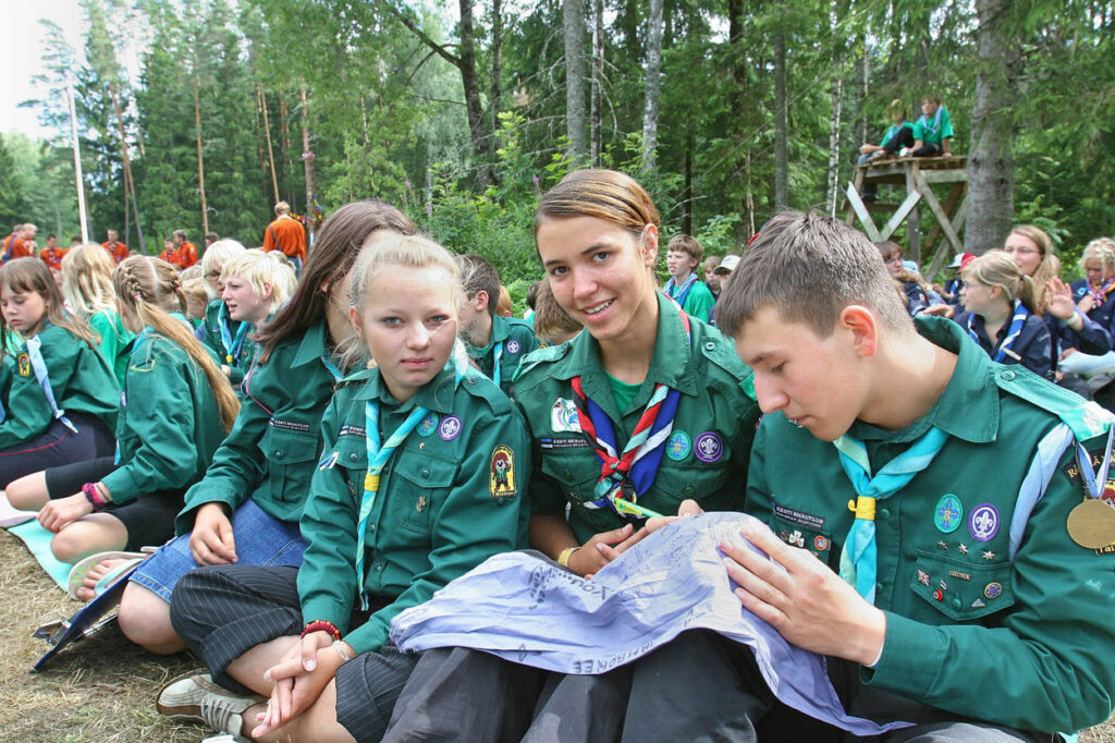 Skautlus valmistab noori eluks ette