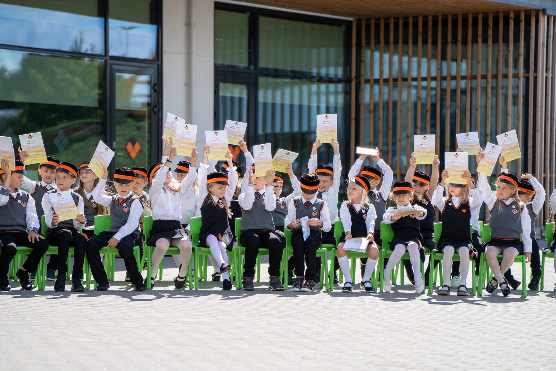 Et saaksime olla koolis, peame harjuma kitsendustega