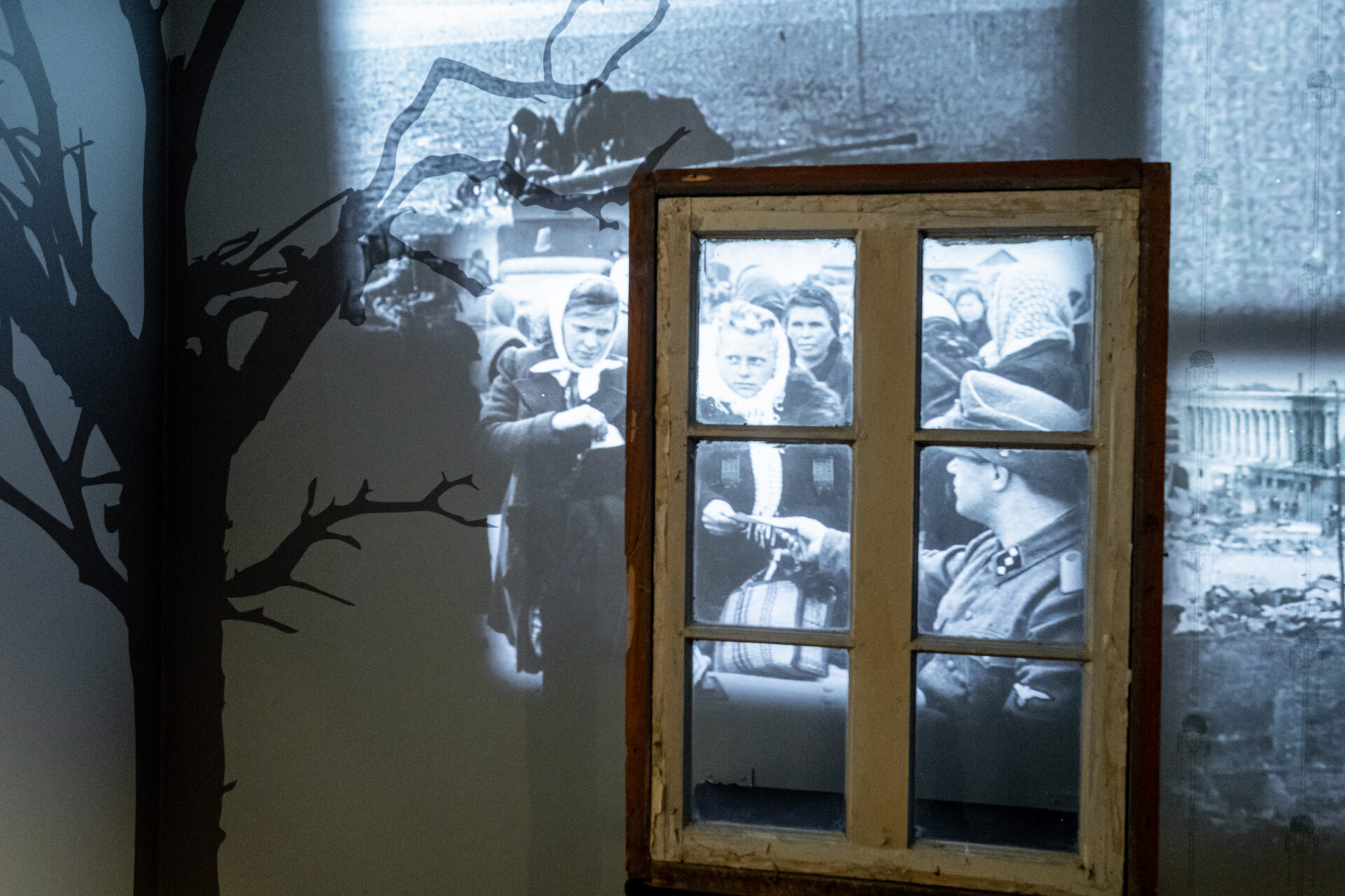 Lennusadama perepühapäeval räägitakse lugusid paadipõgenemisest