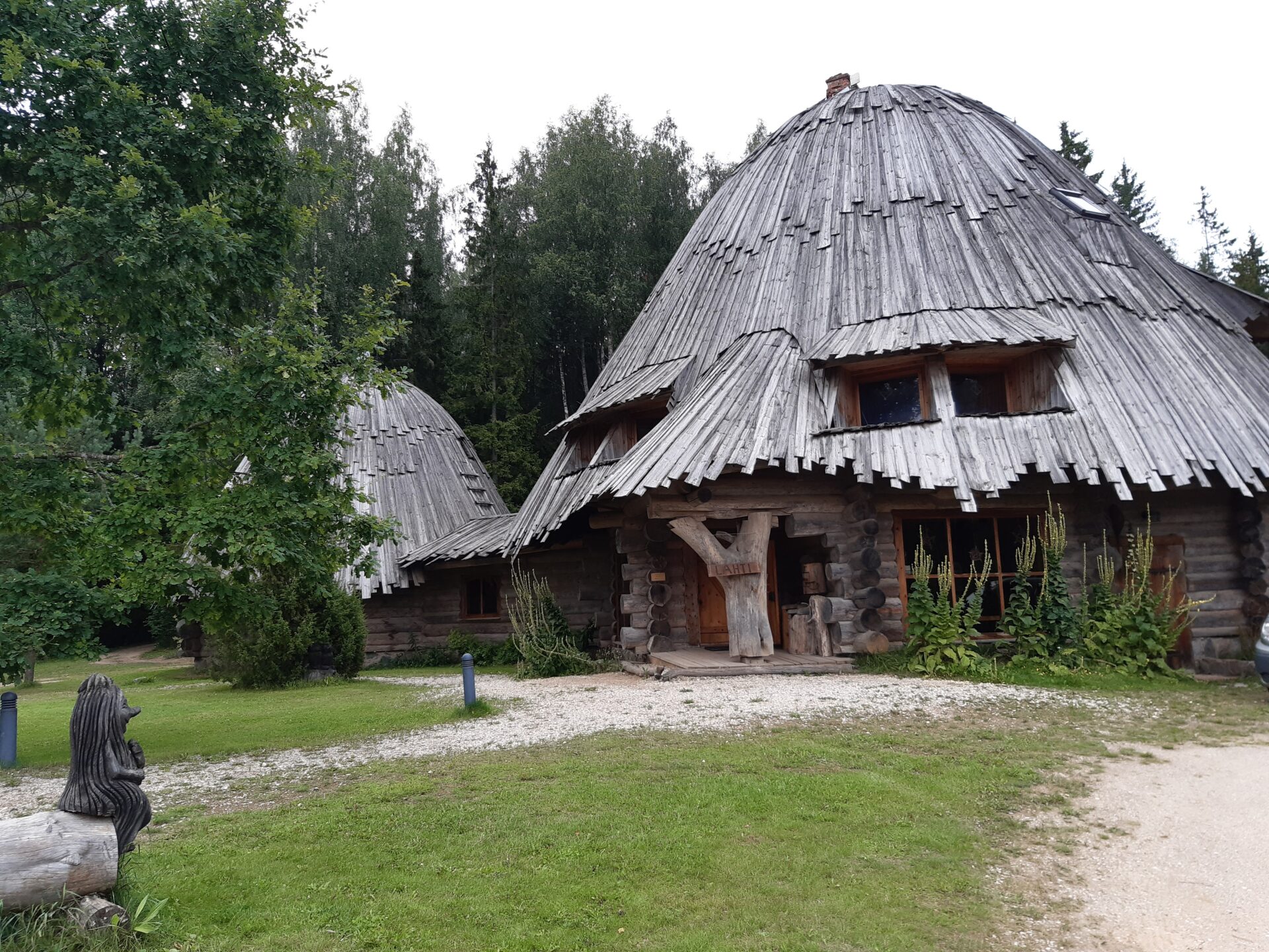 Pokumaa loodus- ja kunstihariduslikud programmid