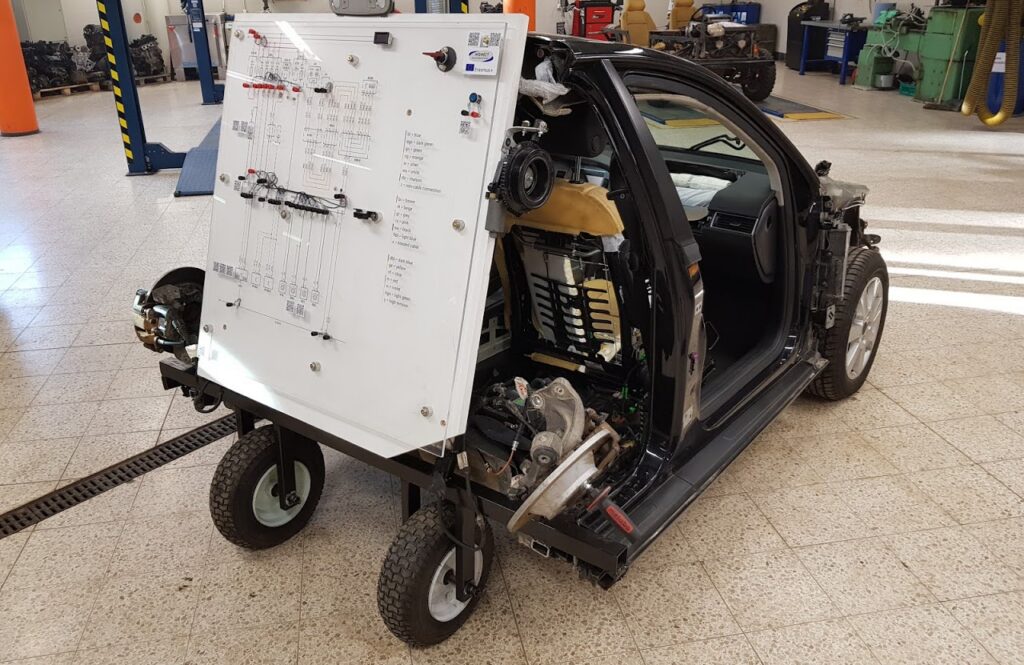 Autotehnika õppematerjal pälvis Kuldõuna tiitli