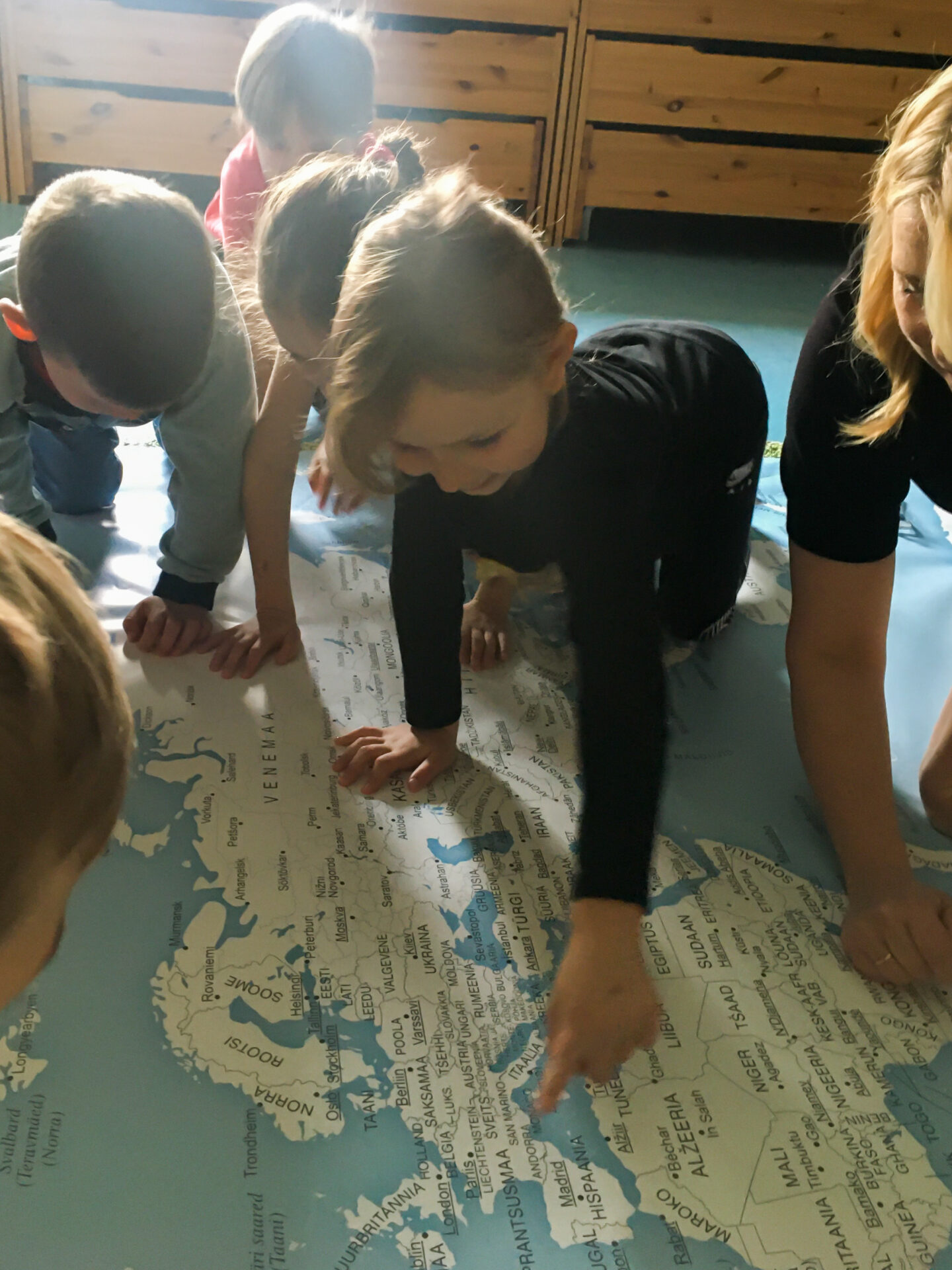 Amanda õpetab lasteaialastele rõõmu kaudu üldinimlikke väärtusi