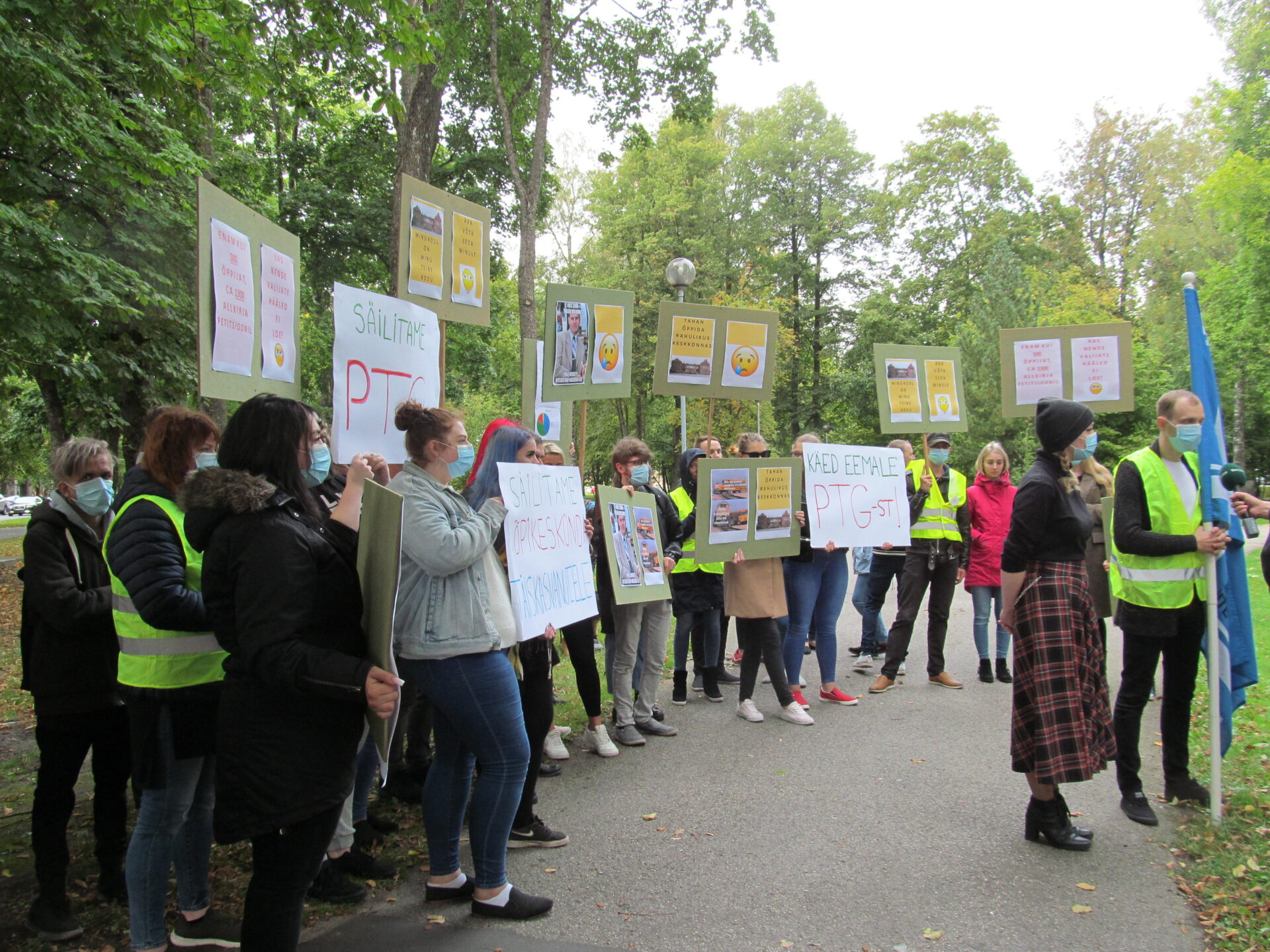 Koole tuleb liita, sest õpilasi jääb vähemaks