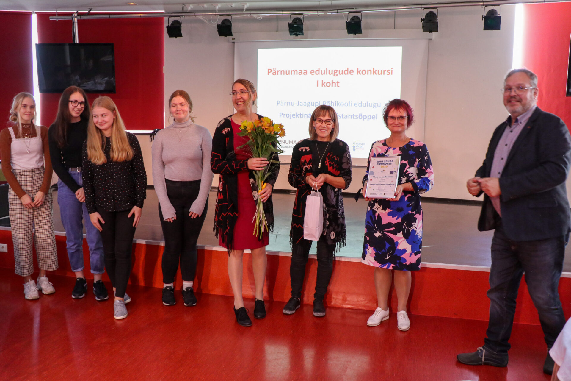 Pärnumaa koolide edulood teenisid tunnustuse