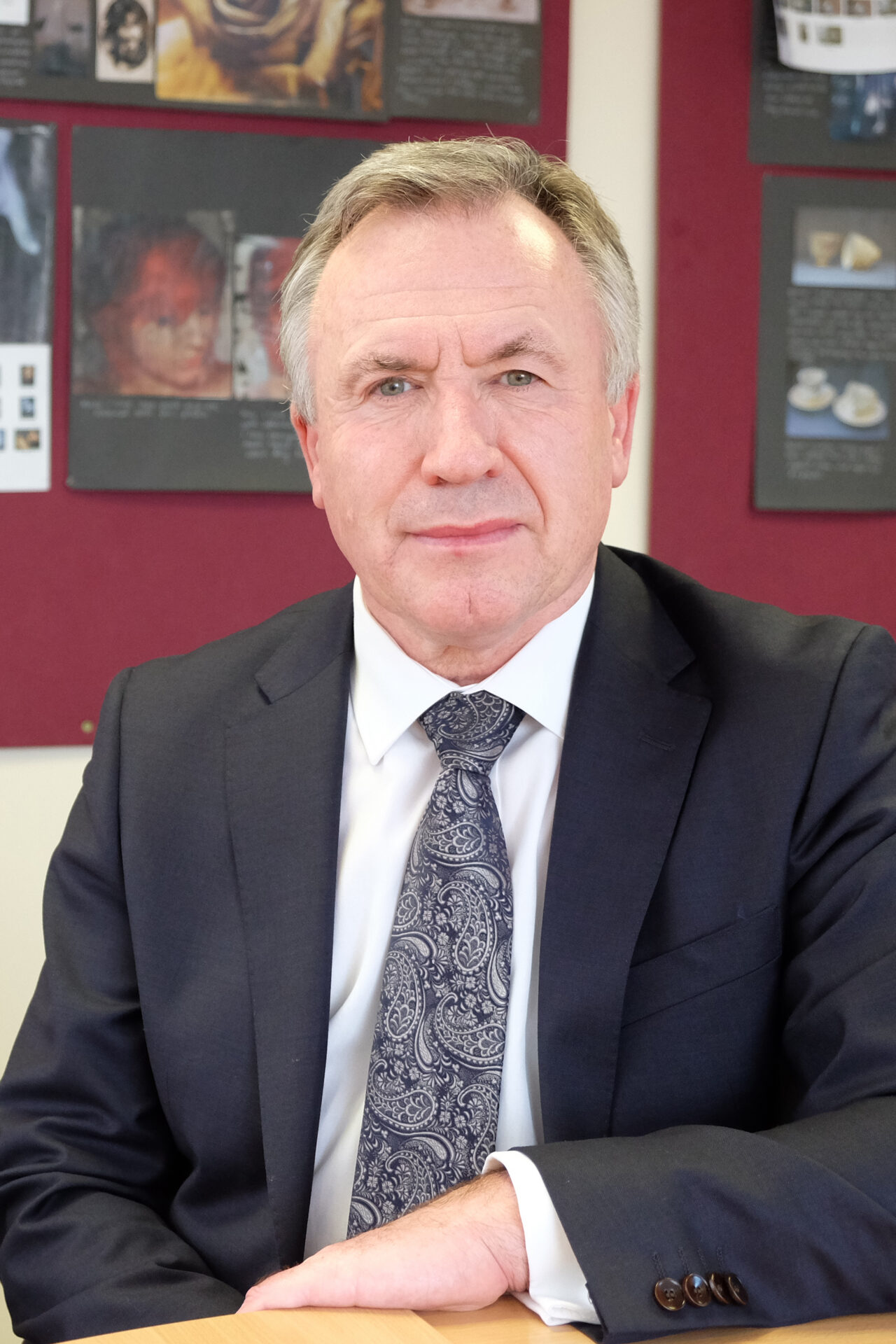 Väärtuskasvatus: Pilguheit peeglisse ehk Küsimused, mida koolijuht võiks endalt küsida