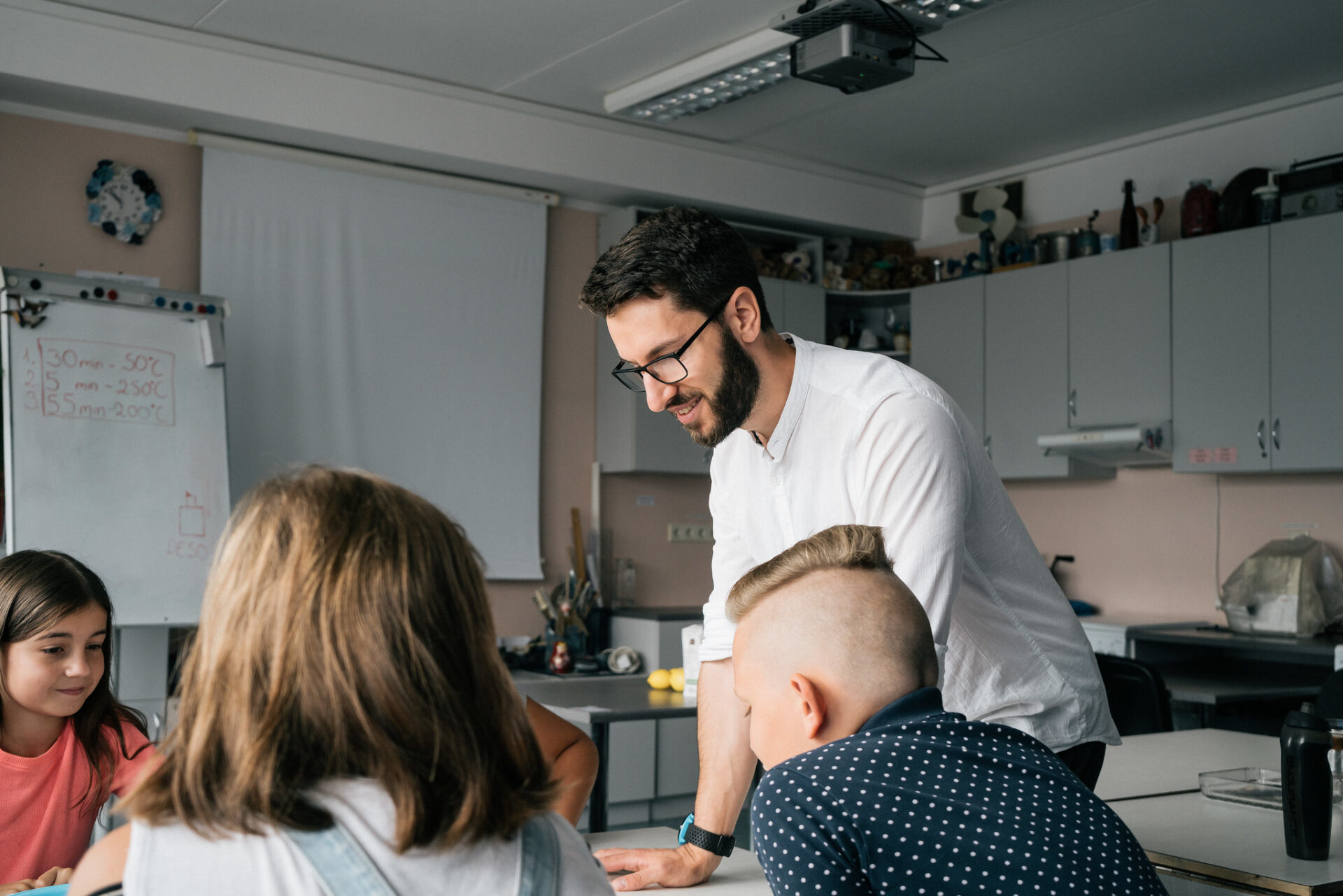 Rõõmuhetked toovad maski taha laia naeratuse