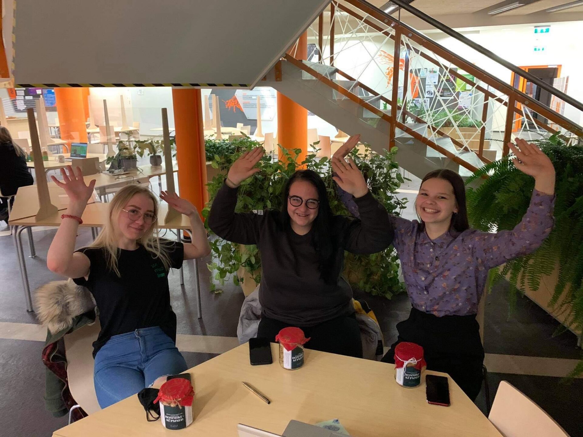 Pandeemia ei sega rahvusvaheliste õpilasfirmade loomist