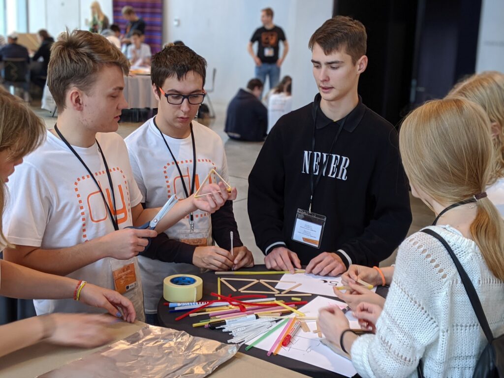 DigiYouth − ettevõtlikkuseni rahvusvahelise tiimitööga